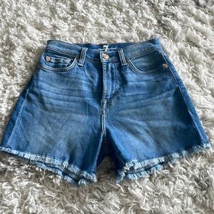 7 For All Mankind Frayed Hem Jean Short Blue size 25